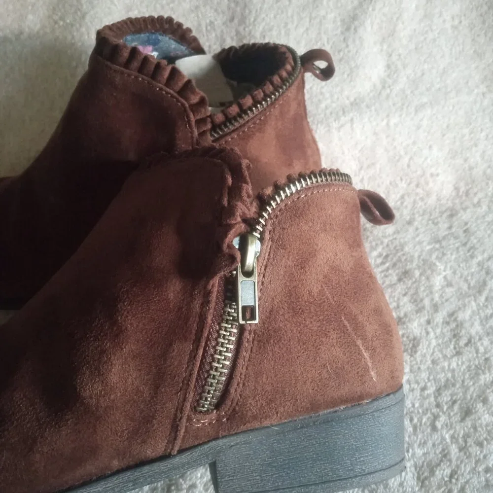 DR SCHOLLS Hayzel Boots Booties Cognac Brown Big Girls Kids Teens 5 M Faux Suede